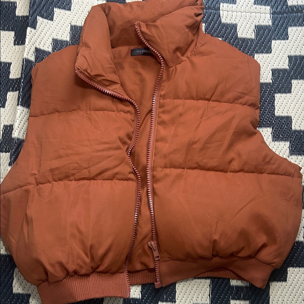 EUC Women's Sz L Rust Cropped Puffer Vest